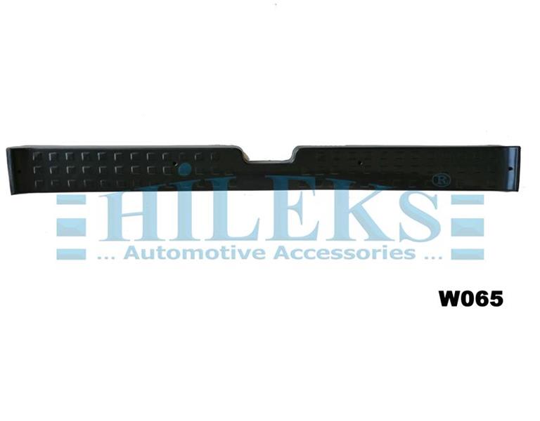 HILEKS W065 Arka Kapi Basamak Plastiği Transporter 98-03