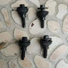 96440310 Insulator