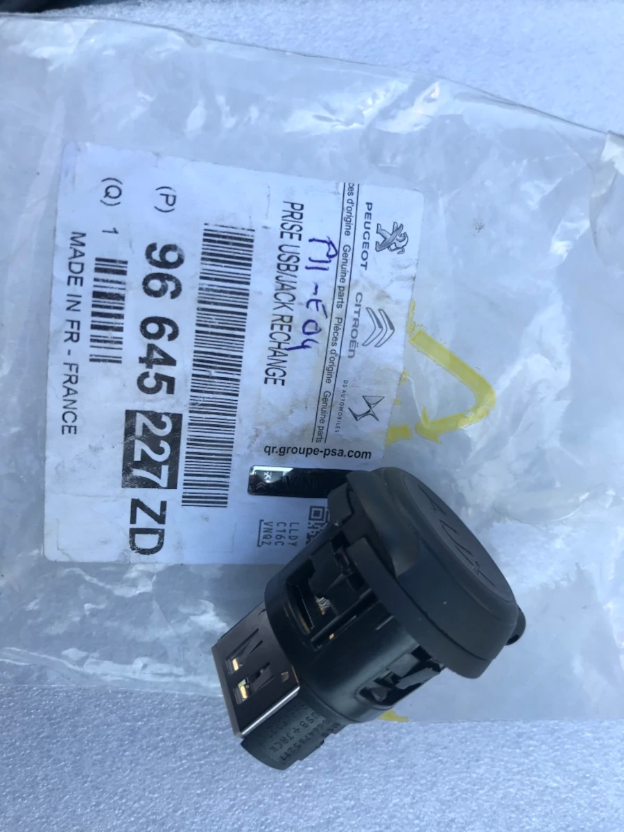 PSA 96645227ZD Usb Bağlanti Prizi Citroen Peugeot Opel Ds