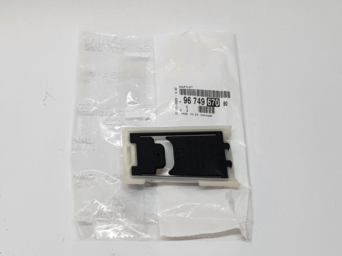 PSA 9674967080 Debriyaj Çatal Körüğü P106-P206-P207-P208-P301-P306-P307-P308-P406-P407-P508-P2008-P3008-P5008-C2-C3 -C4-C5-C-Elysee-Partner-Berlingo-Expert-Jumpy