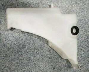 VAG-8T0955453C Silecek Su Deposu