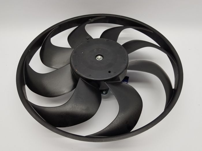 TPR-701781001 Fan/Motor (Renault Clio Iv 0.9 1.2 1.5 Dci /Captur/Dacia Dokker/ Lodgy/Sandero/Logan)