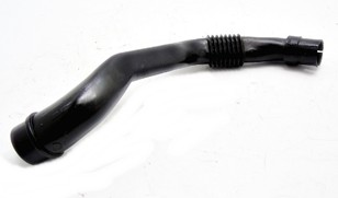 GKL 294639 Hava Emiş Hortumu Passat 01-05
