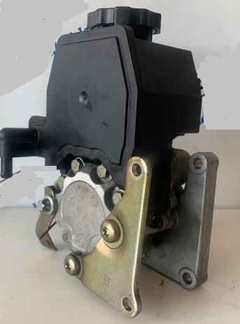 GKN-54074 Direksiyon Pompasi Mercedes W202 W210