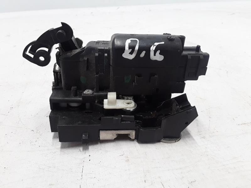 AUTODAK DAK3080 Sağ Arka Kapi Kilidi Motorlu Dacia Dokker Lodgy 825020953r