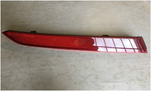 BSG 90-806-021 Tampon Reflektörü Arka Sag Dis Passat