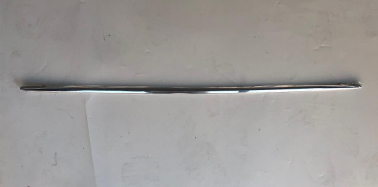 GKL 294005 Tampon Spoyleri Arka Orta Çitasi Passat B9 2019-2024