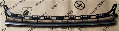 GKL 295960 Ön Tampon Alt Orta Izgara A8 2018-2022