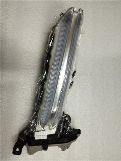 PRO-A 341943 Gunduz Fari Led Sol Panamera 971 2014-2017