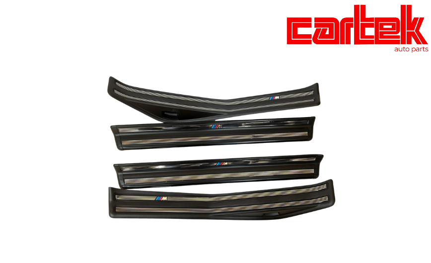 CARTEK TPBMWALM47 Kapı Eşik Bakaliti E46 Set Siyah M3 Logolu 1998-04