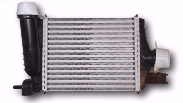 MY 144961381R Turbo Radyatörü Intercooler Clio Iv 12> Captur 13> Duster 13> 0.9tce 1.2tce 1.5dci