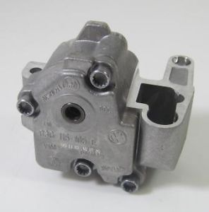 MGA-37043 Yag Pompasi (Vw Passat 03-08  Audi A3 09-13  A4 08-16  Skoda Superb 02-13)