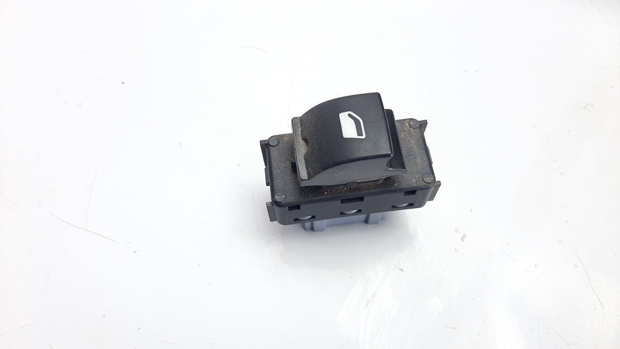 ZSW1713 Cam Acma Anahtari Tekli 6 Pin Peugeot 208 2018- / Partner 2018- / Citroen Berlingo 2018-