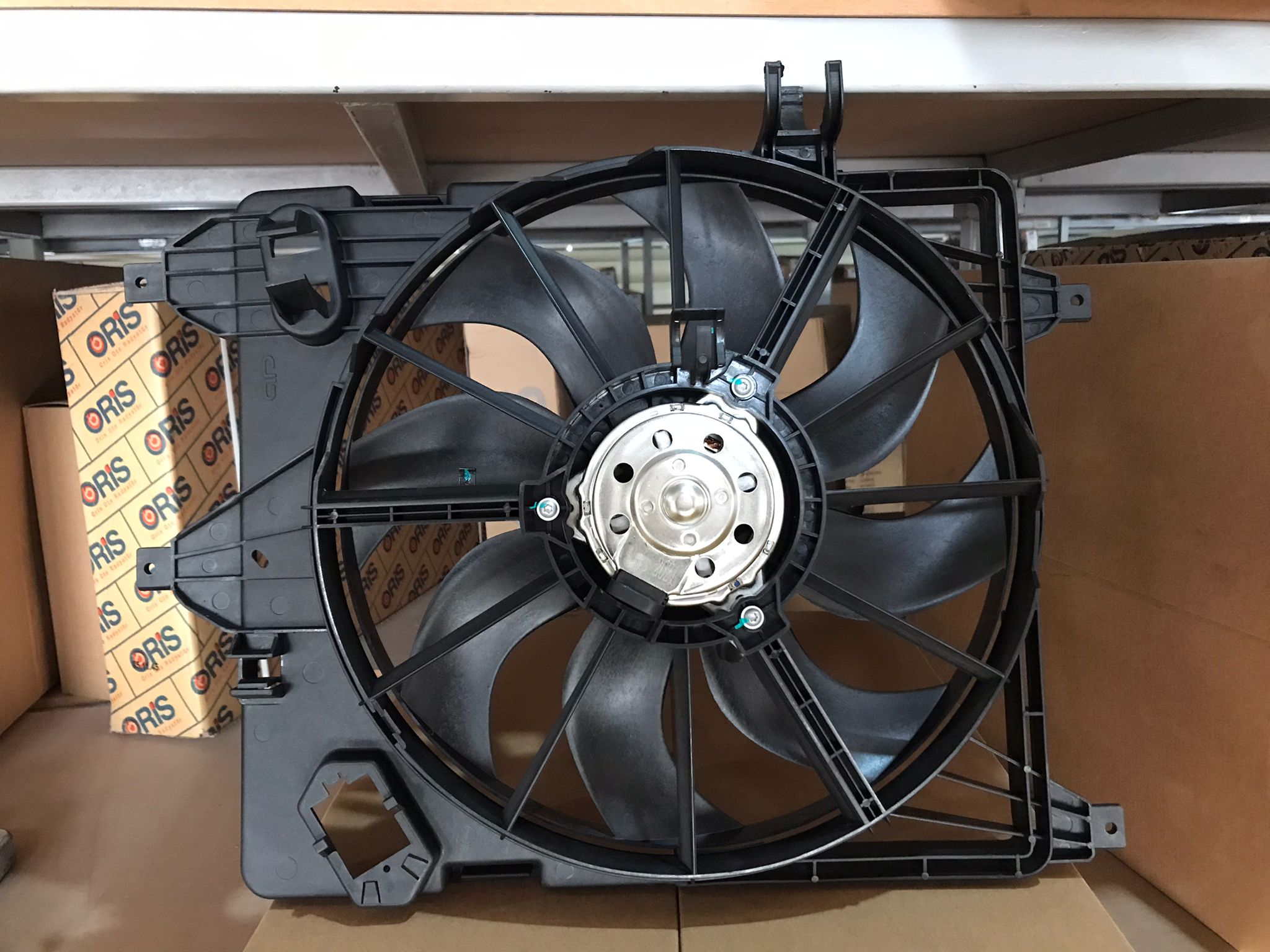 SGR-59617 Fan Motoru Davlumbazli Clio Ii Kangoo Ii Symbol I Klimali (Dv.7701051458)
